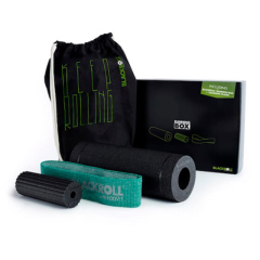 BLACKROLL® RUNNING BOX komplekta tuvplāns uz balta fona, ietver SLIM rulli, LOOP BAND lentu, MINI FLOW un somu skriešanas atjaunošanai, spēkam un mobilitātei.
